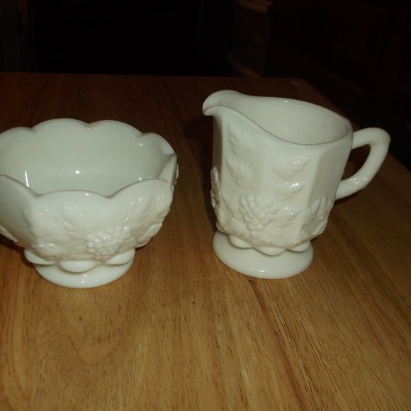 Westmoreland Accents Vintage Westmoreland Milk Glass Creamer Sugar